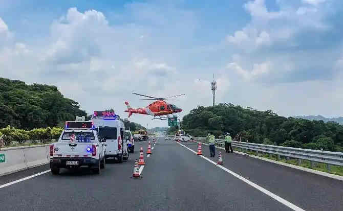 息烽高速公路汽车救援案例